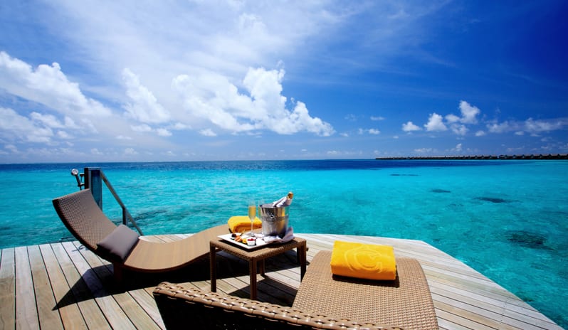 Centara Ras Fushi Resort & Spa-Deluxe Water Villa 4_6697